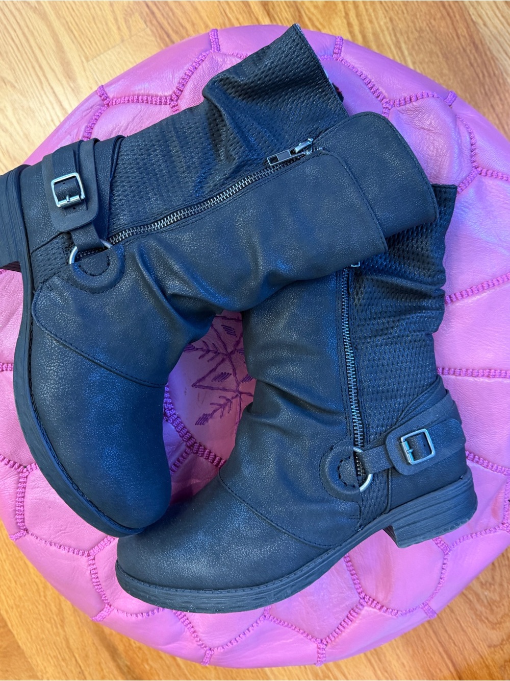 Jellypop Women’s Black Mid-Calf Boots
